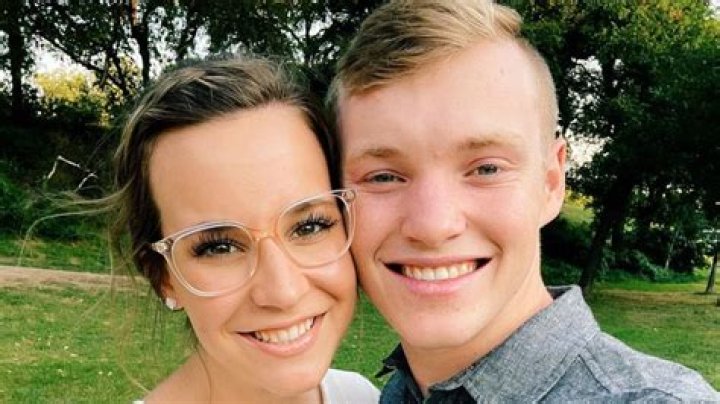 Claire Spivey enjoys to do ice skiing with Justin Duggar