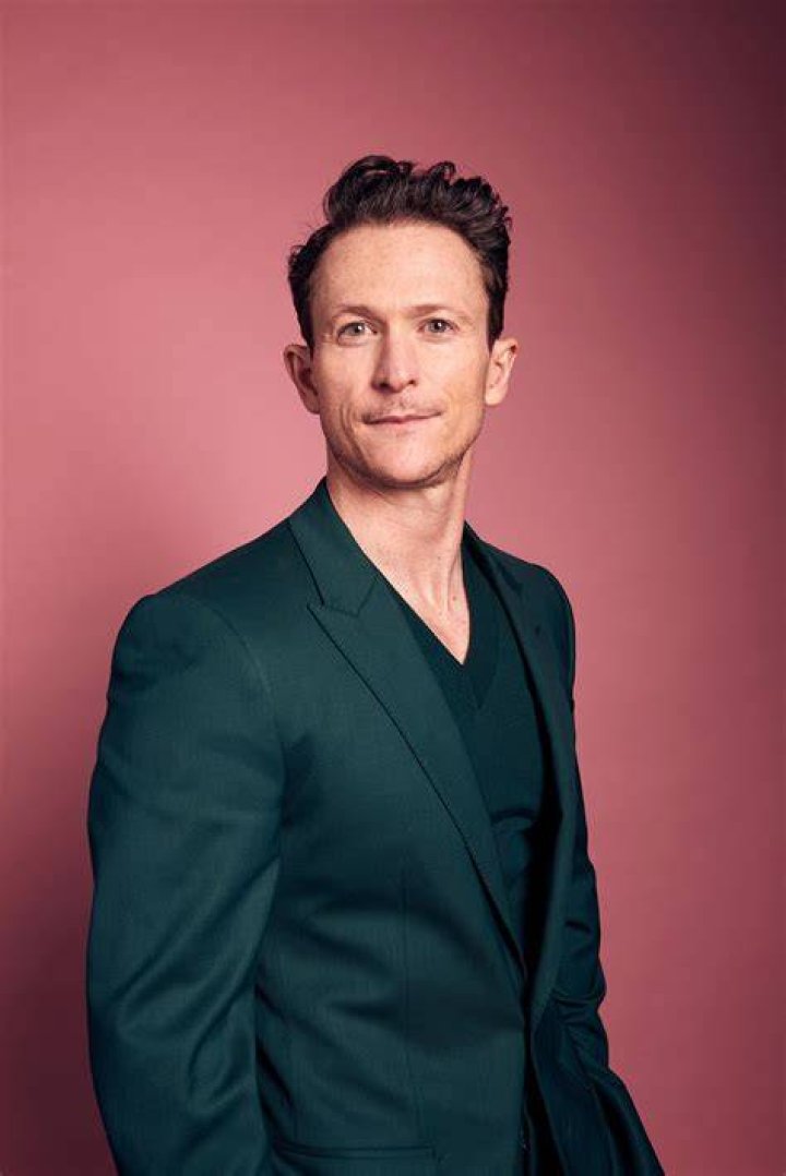 Jonathan Tucker's comment on Thomas Cadrot's Instagram