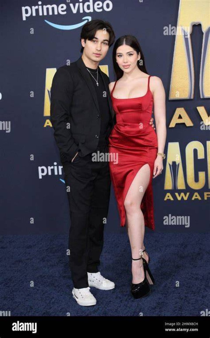 Kio Cyr and Amanda Diaz