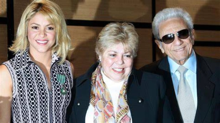 Shakira with her parents